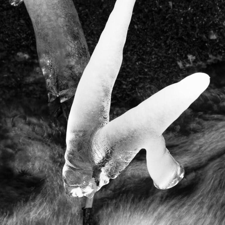 icicles looking like a sextant
